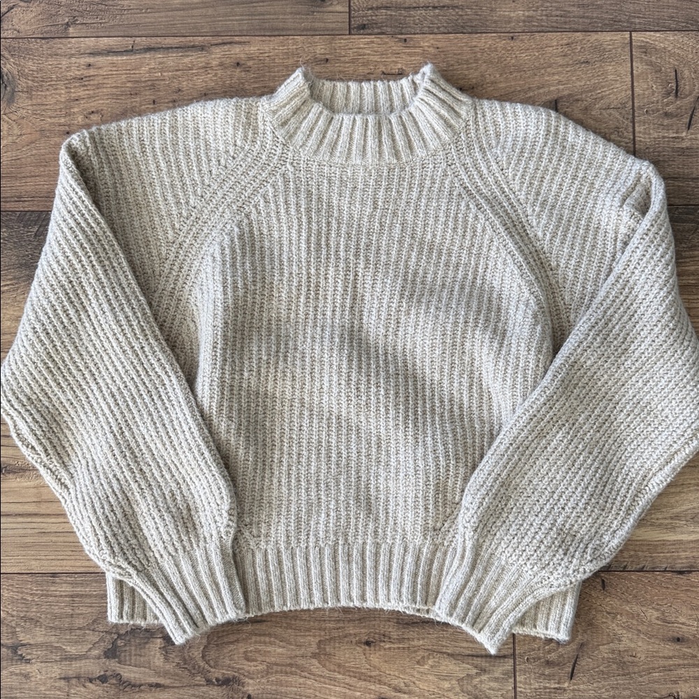 Old Navy Cream Knit Crewneck Sweater